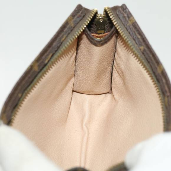 LOUIS VUITTON Poche Toilette Clutch Bag - Picture 8 of 9